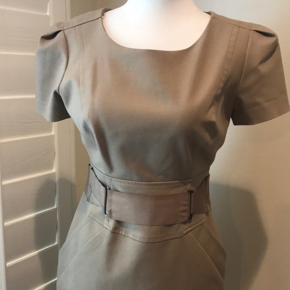 Gorgeous Tahari dress - Picture 3 of 7